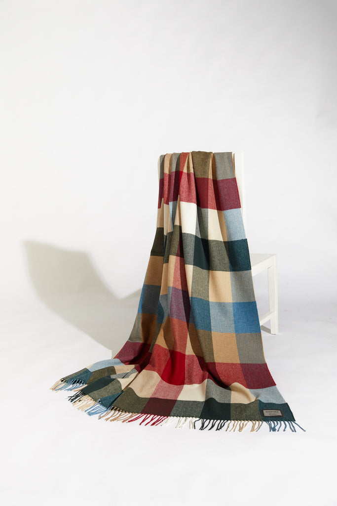 Foxford 3562/F6 Lambswool Woodlands Avenue 140cm x 180cm Throw