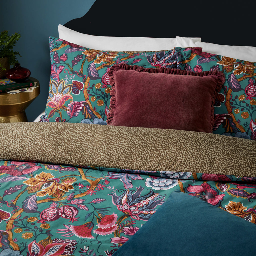Wylder Tropics Viranai Exotic Floral Duvet Set