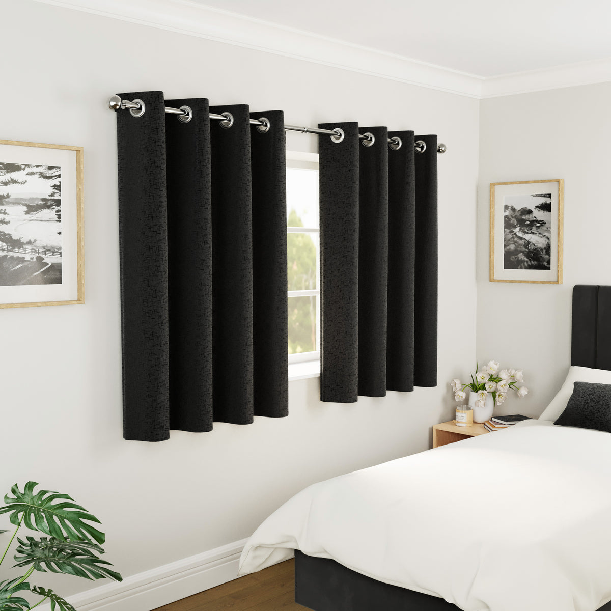 Tyrone Vogue Thermal Blockout Semi Plain Eyelet Curtains