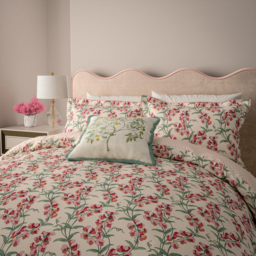 V & A Sweet Tendrils Duvet Set