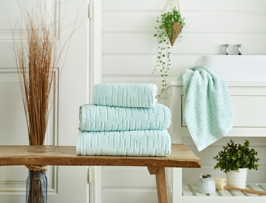 The Lyndon Company Wentworth 100% Cotton 600gsm Eggshell Towels