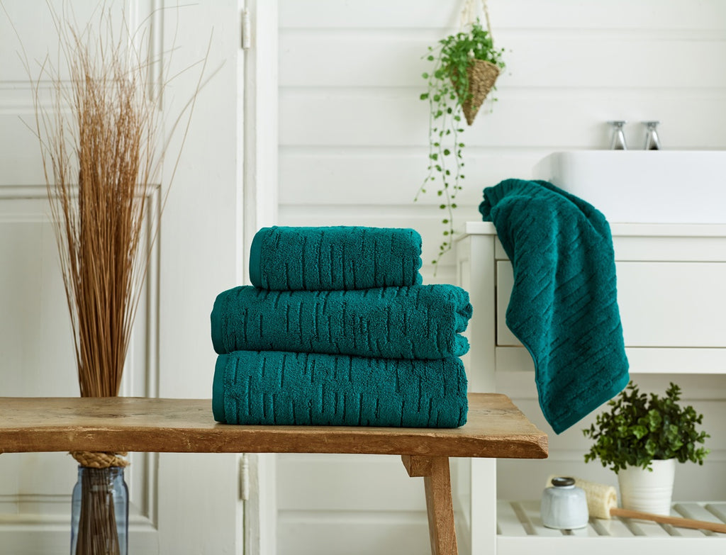 The Lyndon Company Wentworth 100% Cotton 600gsm Everglade Towels