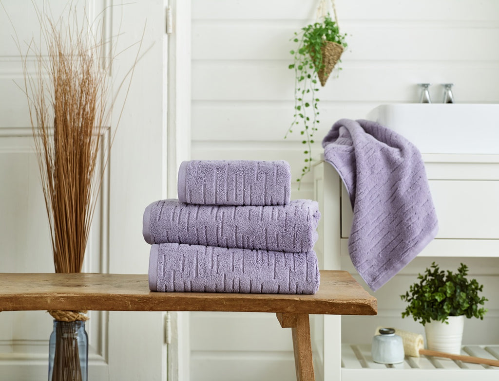 The Lyndon Company Wentworth 100% Cotton 600gsm Lilac Towels