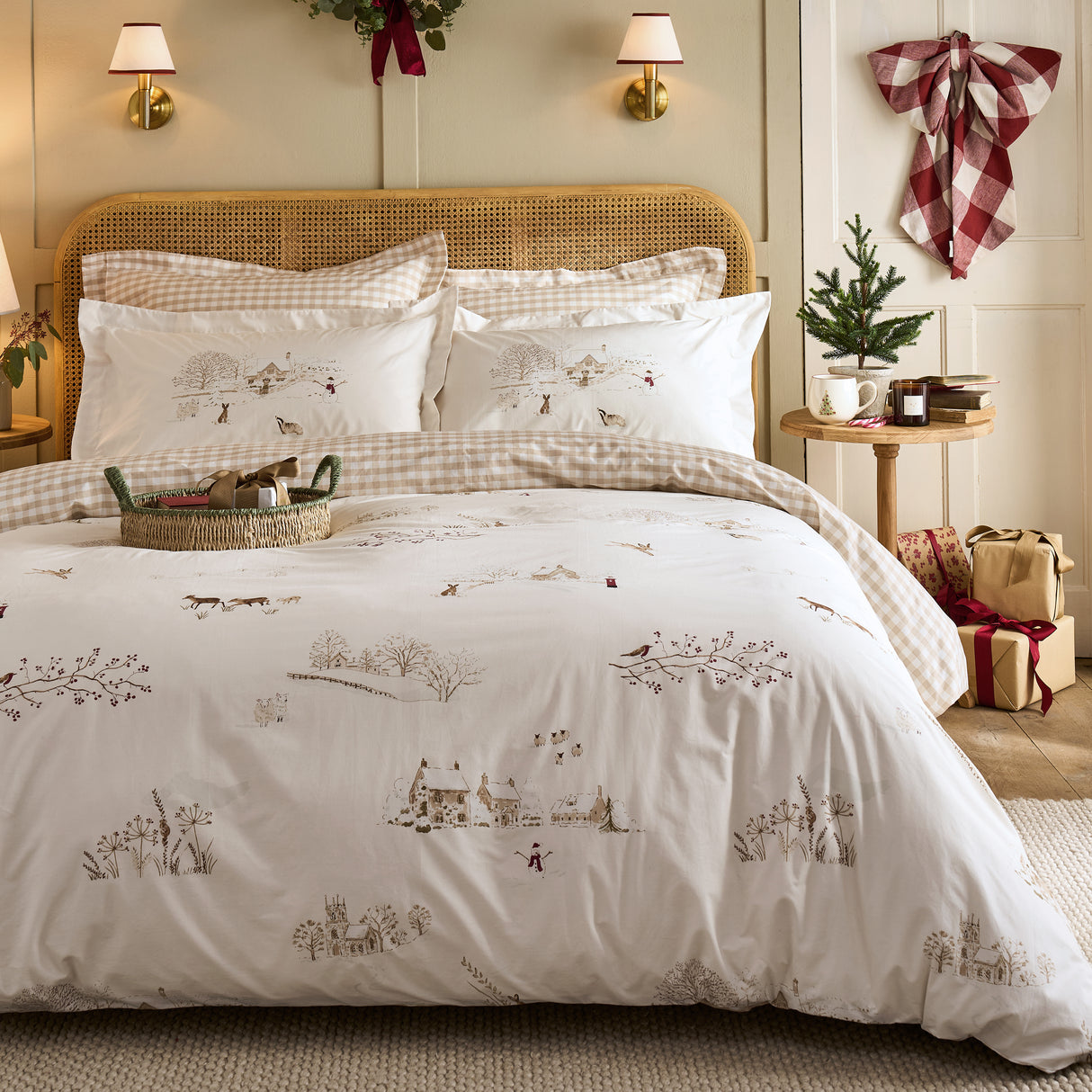 Sophie Allport Winter Scene Off White Duvet Set