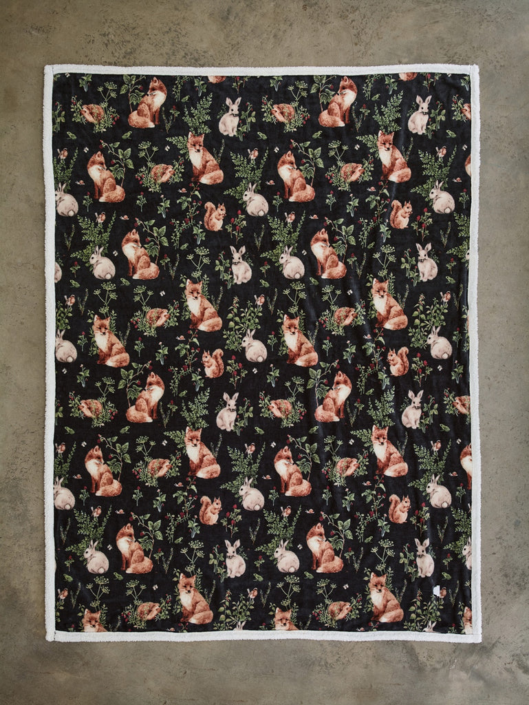 Deyongs 1846 Wildlife 140cm x 180cm Heated Throw