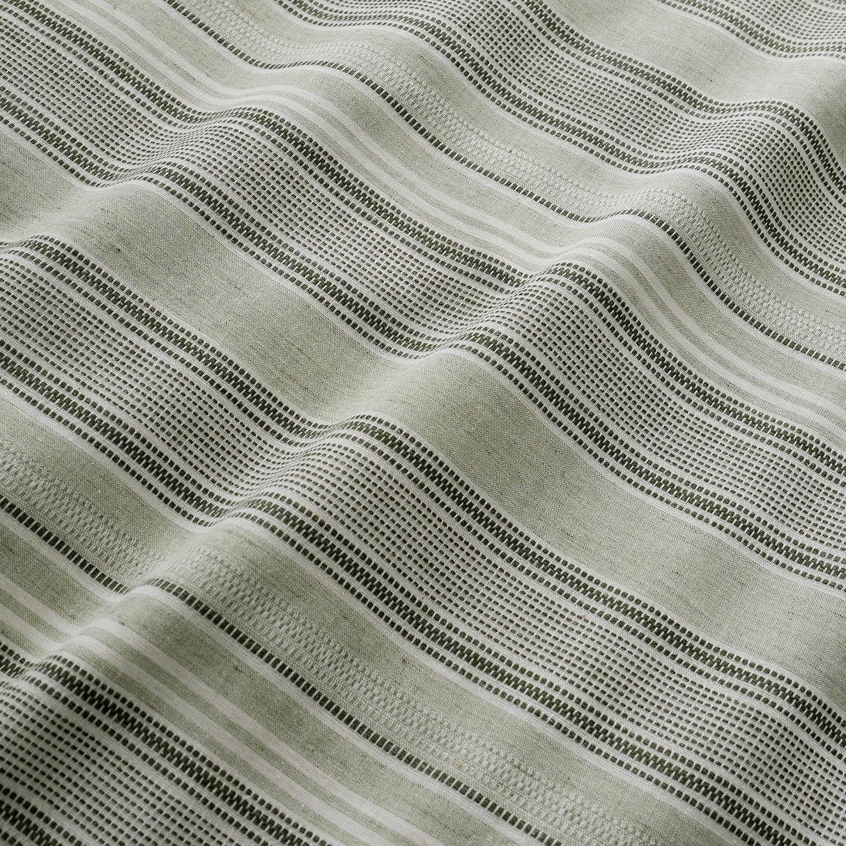 Appletree Yarn Dyed Woven Wide Stripe Duvet Set
