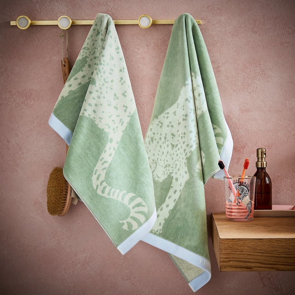 Yvonne Allen Leopard Fresh Sage 100% Cotton 550gsm Towels