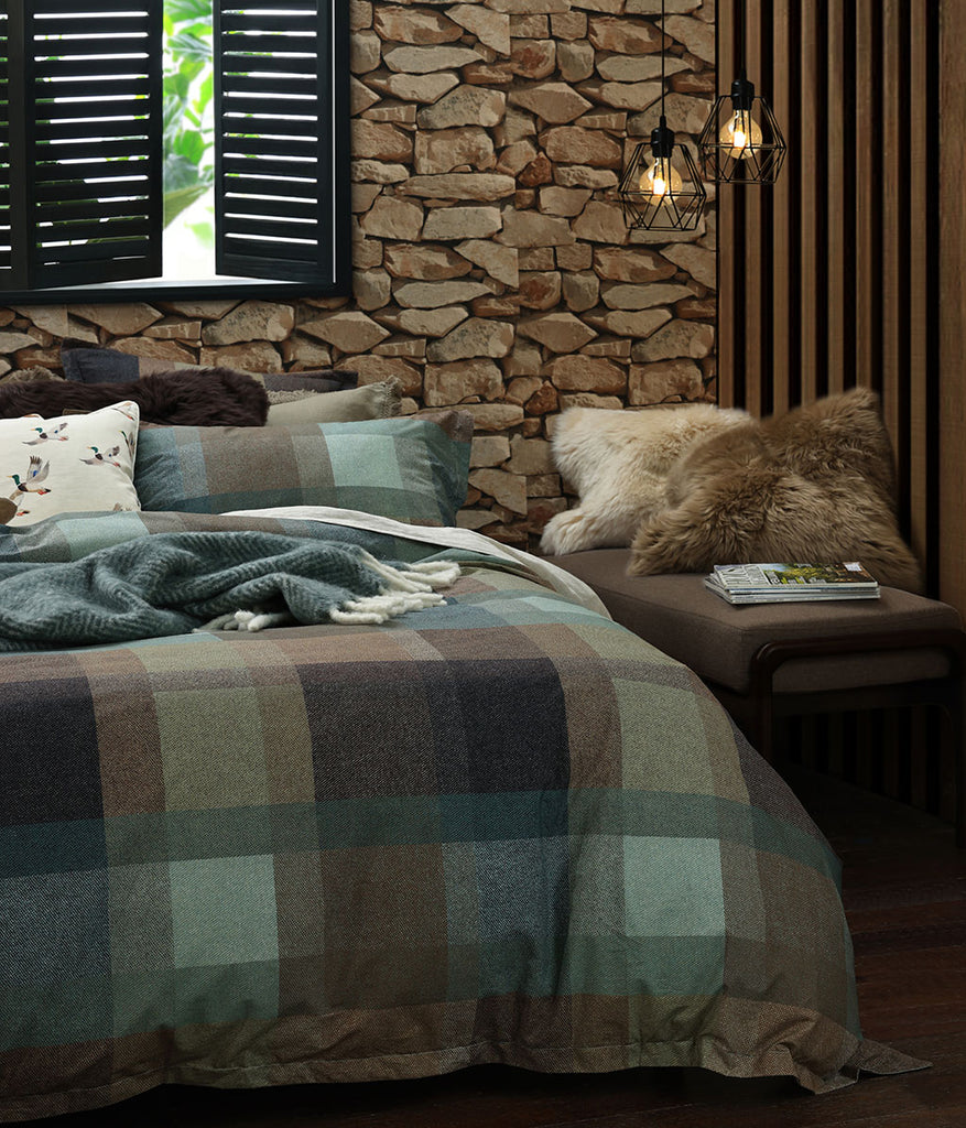 M & M Linen Lodge Duvet Set