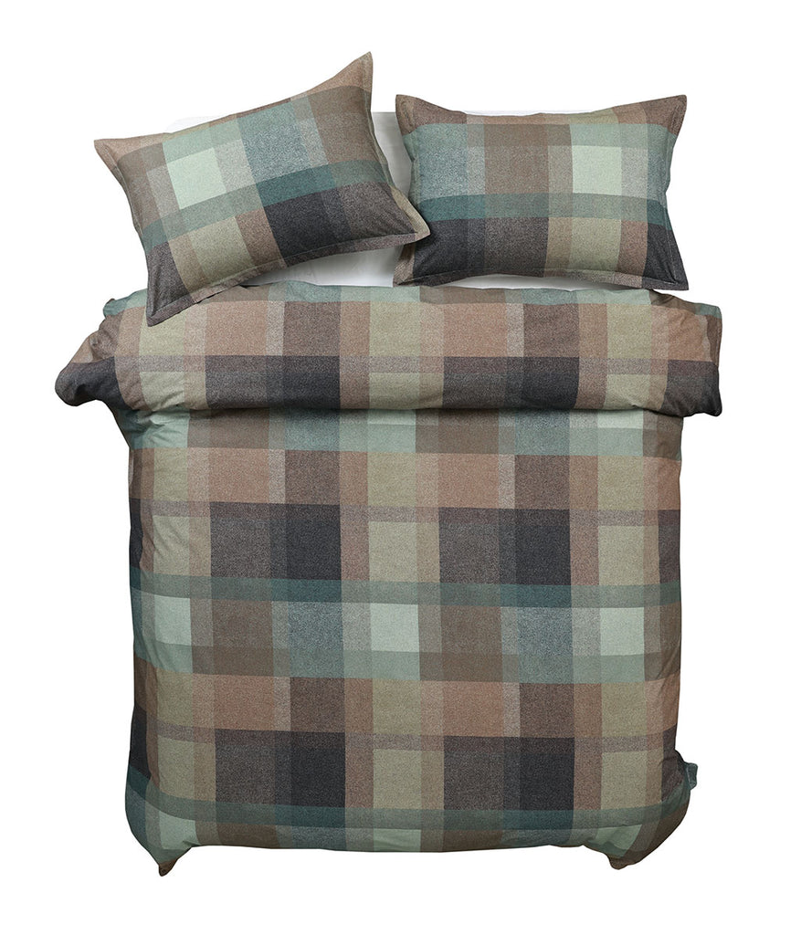 M & M Linen Lodge Duvet Set