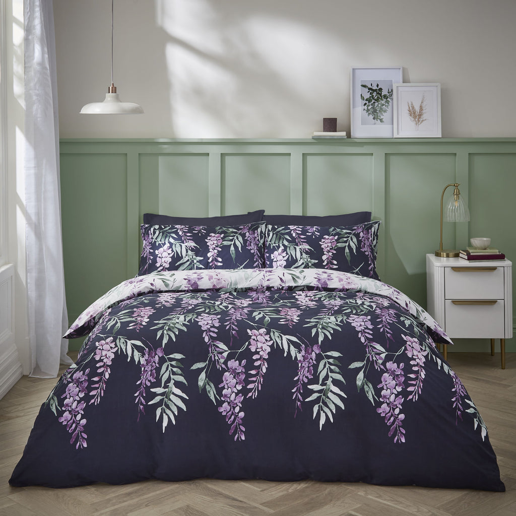 Catherine Lansfield Wisteria White/Navy Bedding