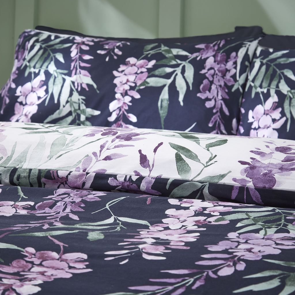 Catherine Lansfield Wisteria White/Navy Bedding