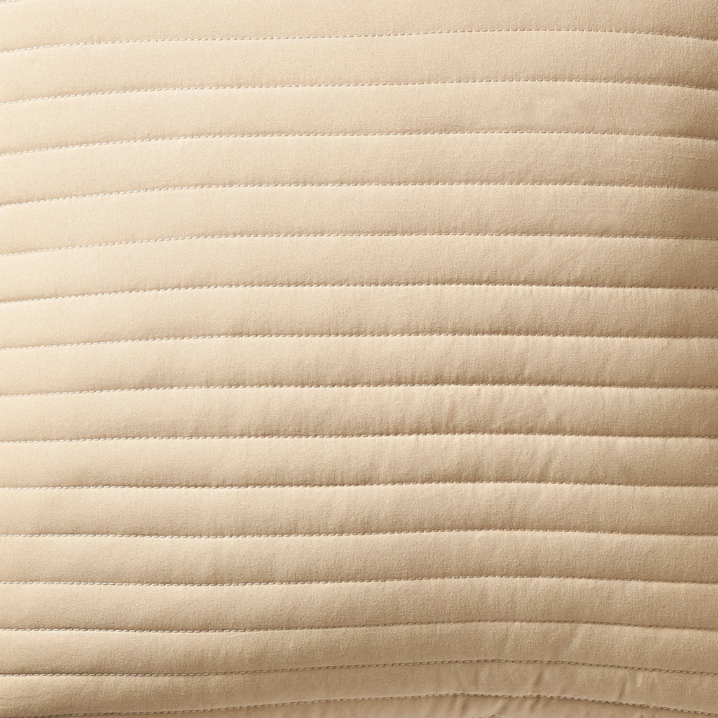 Bianca Quilted Lines Throws & Cushions