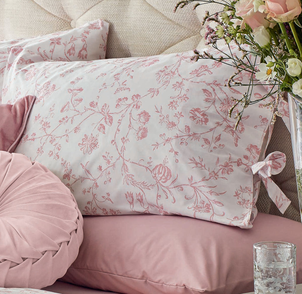 Laura Ashley Aria Blush Quilt Set