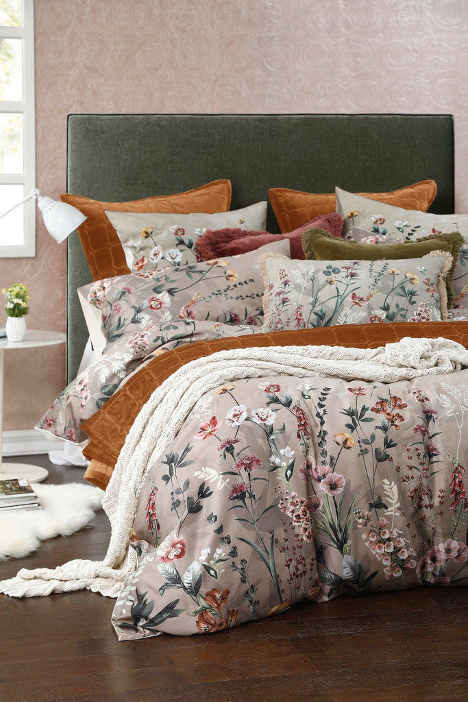 M & M Linen Carrie Duvet Set