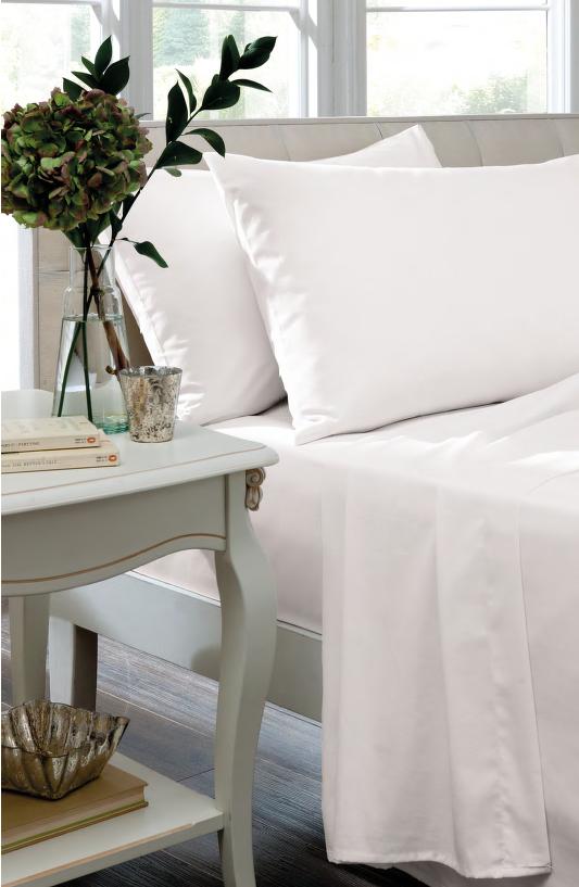 Catherine Lansfield Easy Iron 50% Polyester/50% Combed Cotton 180 Thread Count Percale White Sheets