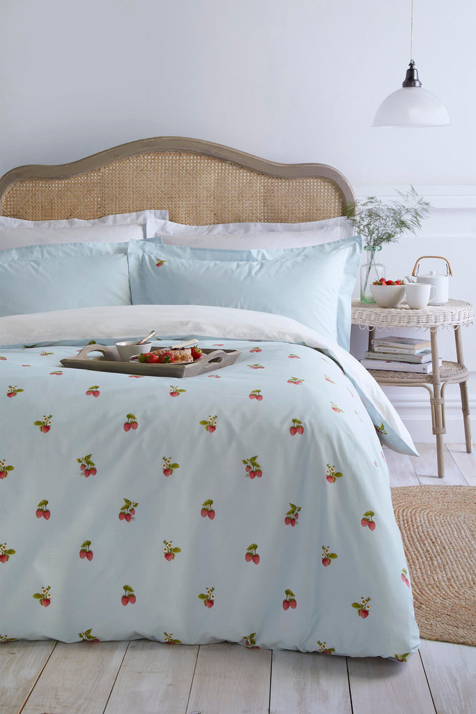 Sophie Allport Strawberries Mist Duvet Set