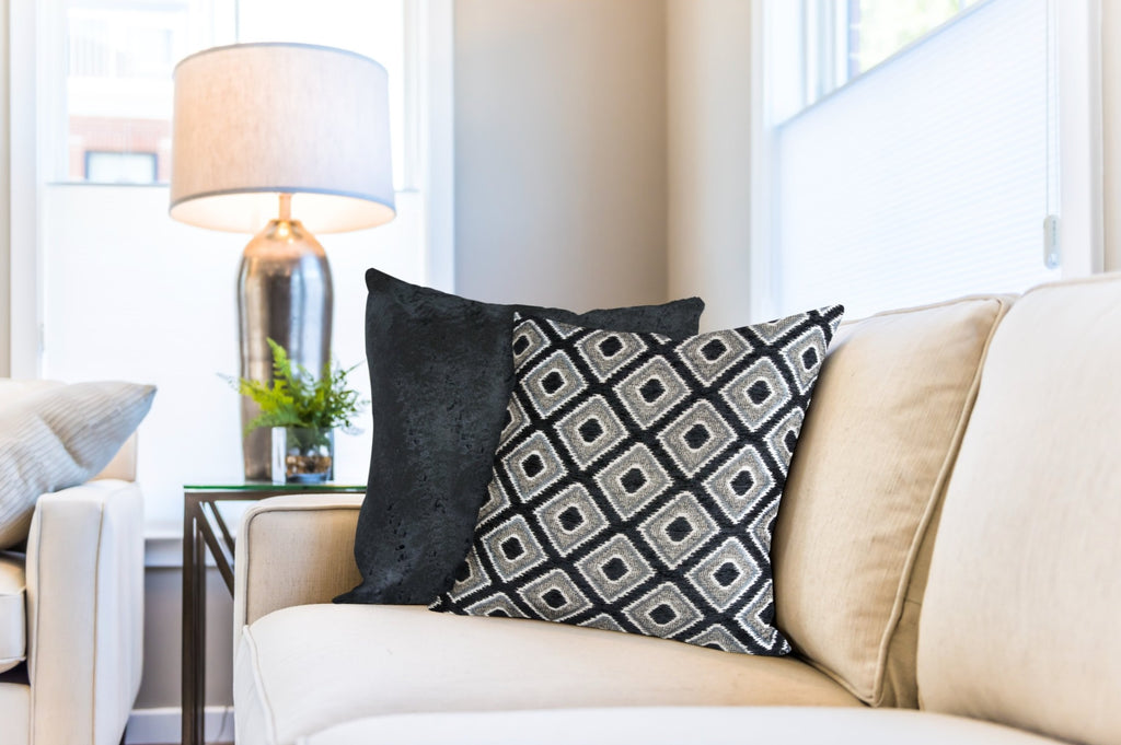 The Dorchester Collection Pisa 17" x 17" Cushion