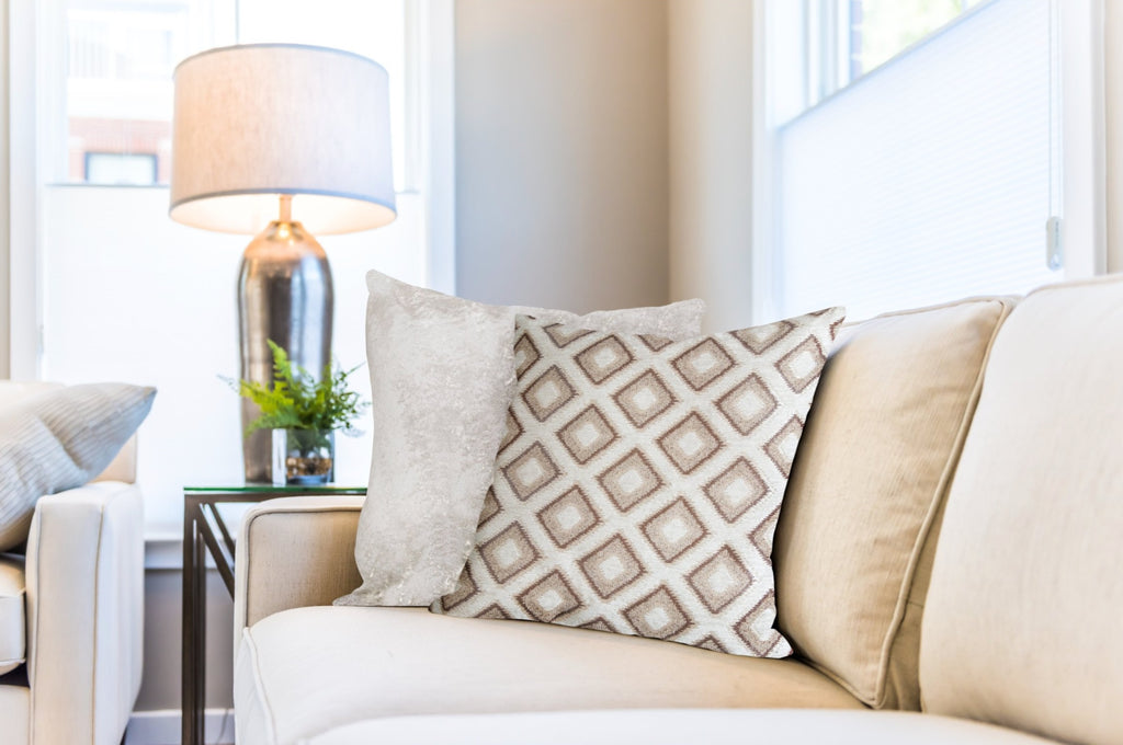 The Dorchester Collection Pisa 17" x 17" Cushion