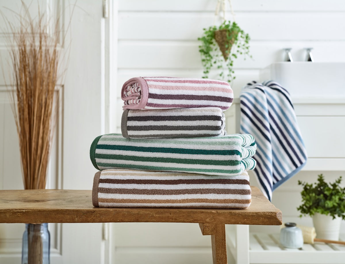 Deyongs Bliss Linear Stripe 100% Cotton 550gsm Towels