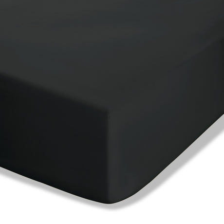 Catherine Lansfield Easy Iron 50% Polyester/50% Combed Cotton 180 Thread Count Percale Black Sheets