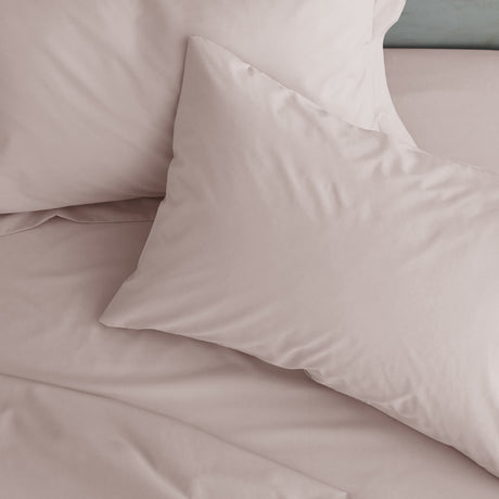Catherine Lansfield Easy Iron 50% Polyester/50% Combed Cotton 180 Thread Count Percale Blush Sheets