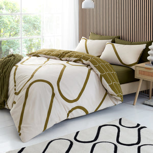 Catherine Lansfield Linear Curve Geometric Duvet Set