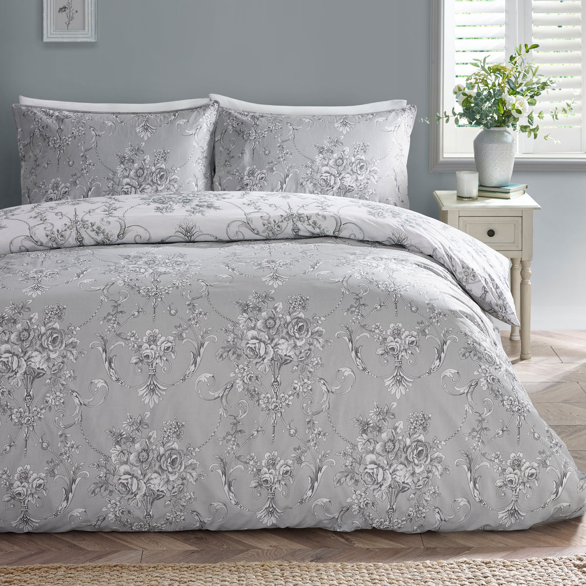 Catherine Lansfield Antoinette Grey Duvet Set