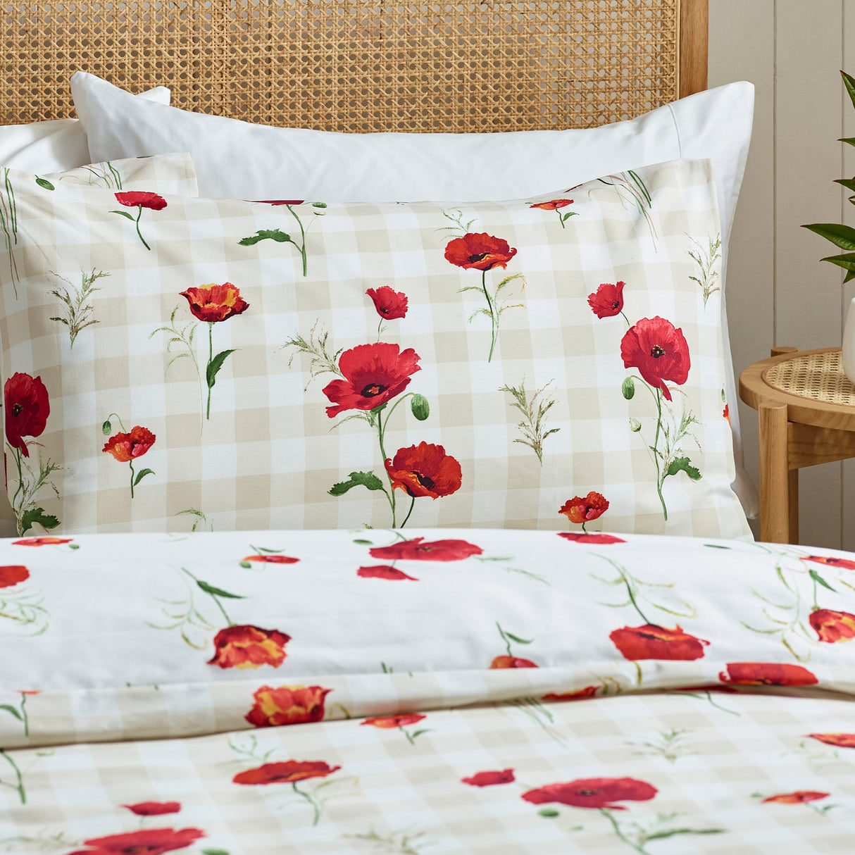 Catherine Lansfield Poppy Red Duvet Set