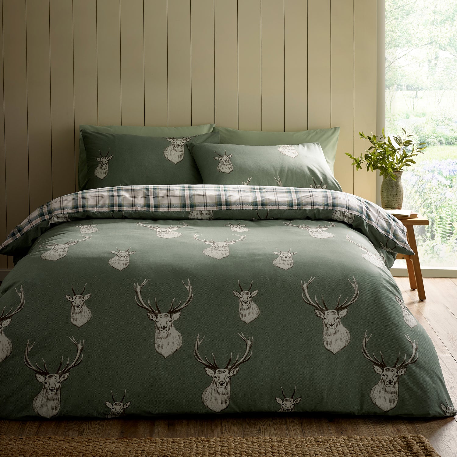 Catherine Lansfield Stag Duvet Set