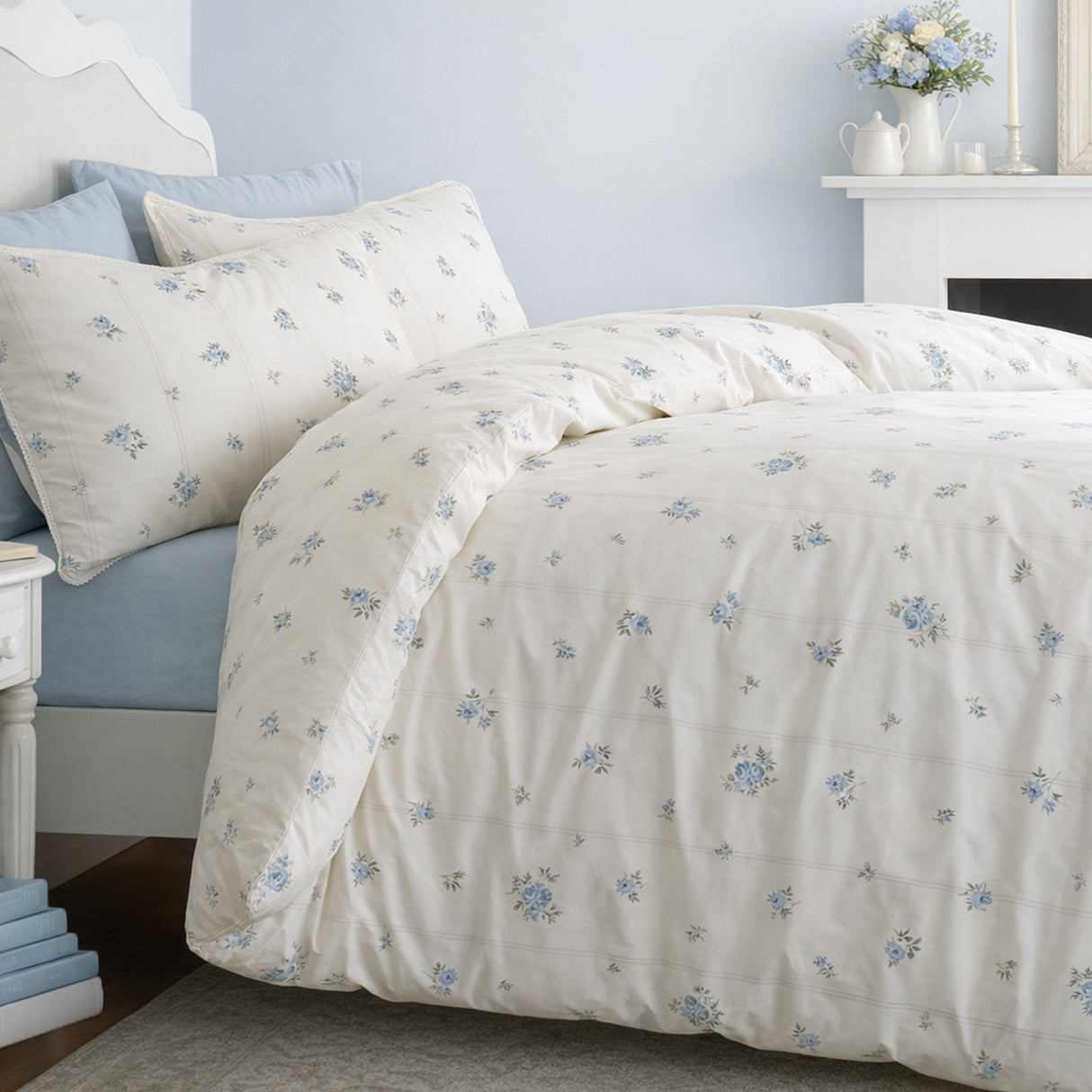 Bianca Fine Linens Vintage Rosebud Lace Blue Duvet Set