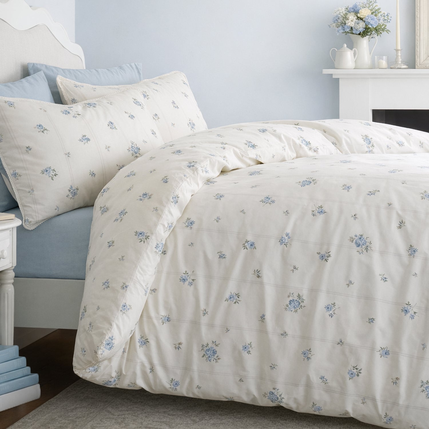Bianca Fine Linens Vintage Rosebud Lace Blue Duvet Set