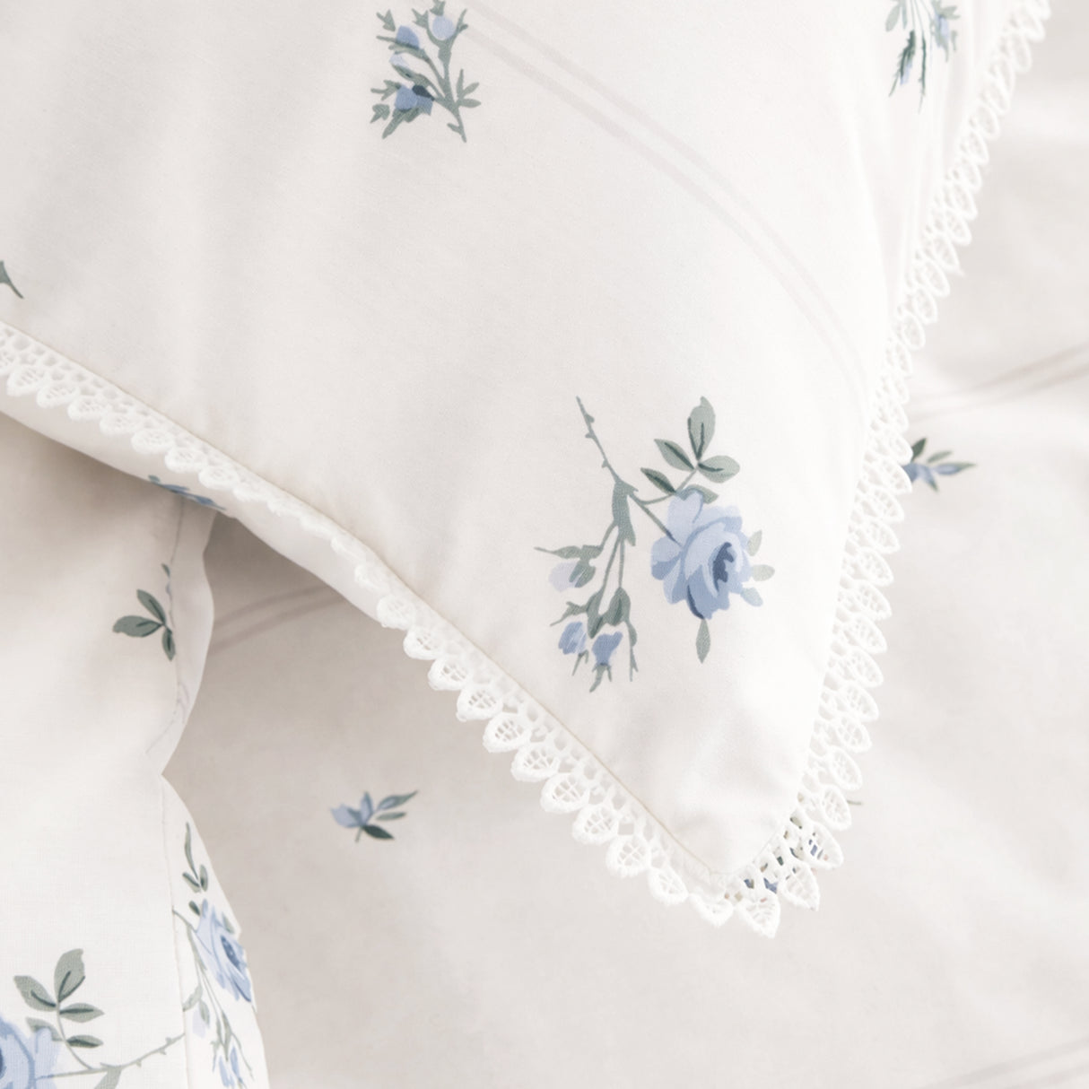 Bianca Fine Linens Vintage Rosebud Lace Blue Duvet Set