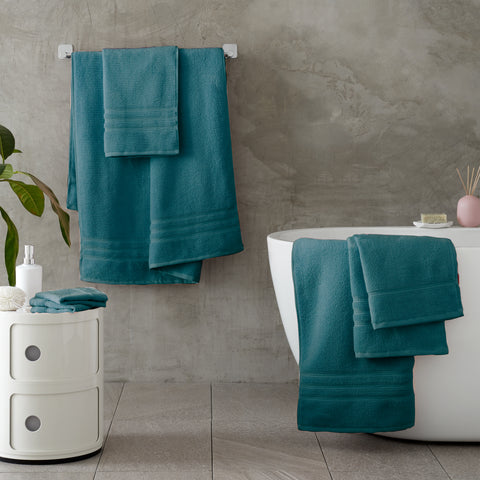 Catherine Lansfield Zero Twist 100% Cotton 450gsm Teal Towels