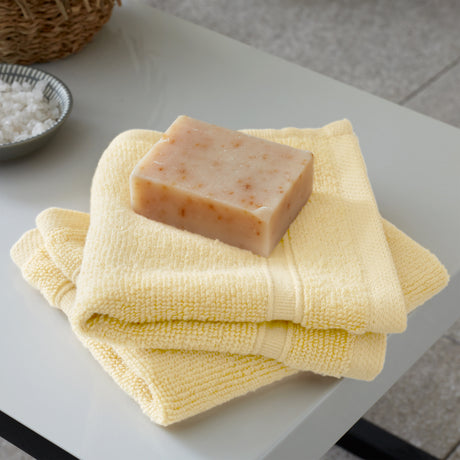 Catherine Lansfield Zero Twist 100% Cotton 450gsm Yellow Towels