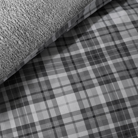 Catherine Lansfield Cosy Sherpa Check Duvet Set