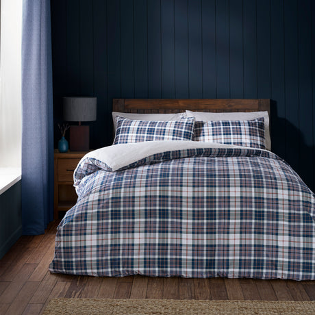 Catherine Lansfield Cosy Sherpa Check Duvet Set