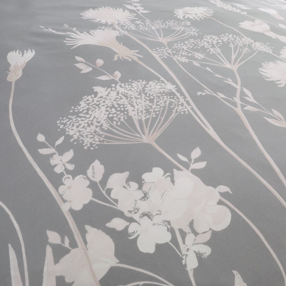 Catherine Lansfield Meadowsweet Floral Bedding
