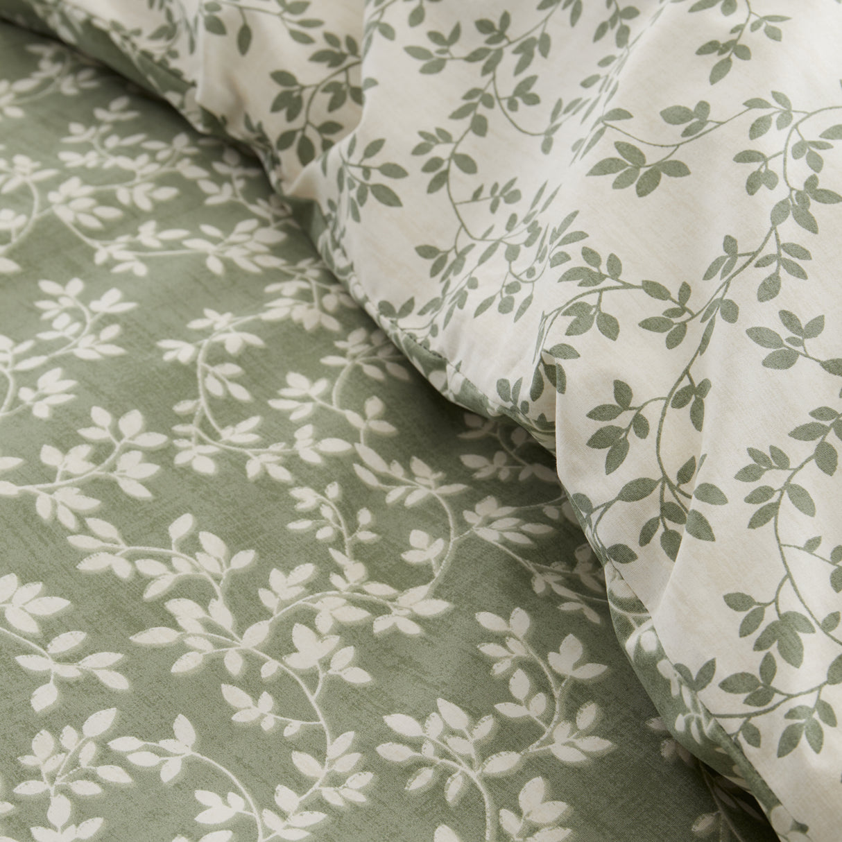 Bianca Shadow Leaves Green Duvet Set