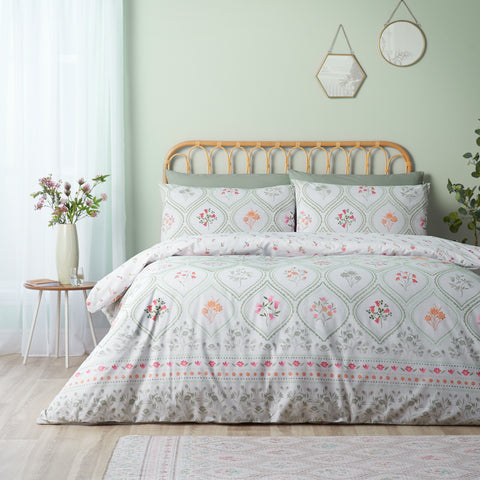 Catherine Lansfield Cameo Floral Soft Green Duvet Set