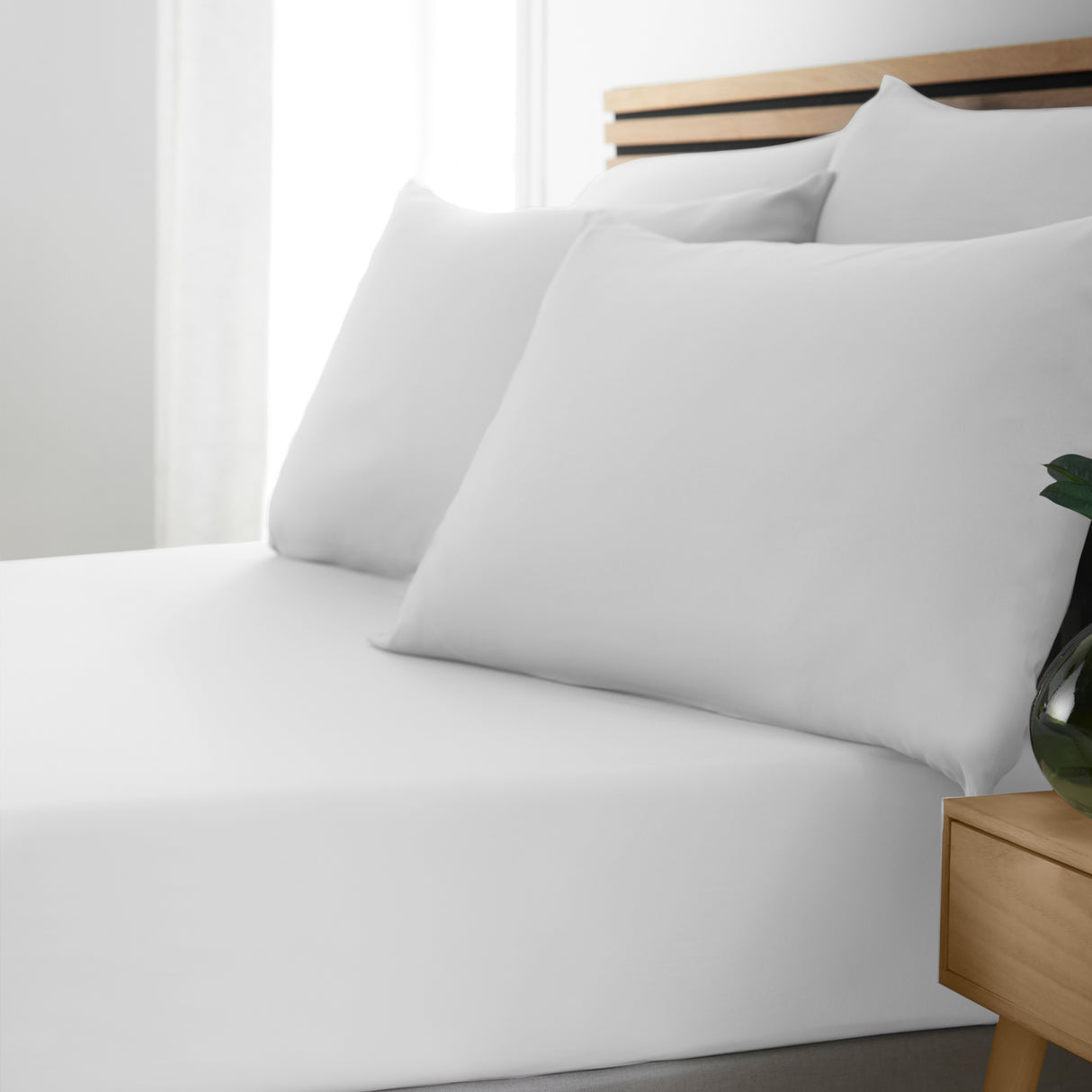 Catherine Lansfield So Soft Non-Iron 100% Polyester White Sheets