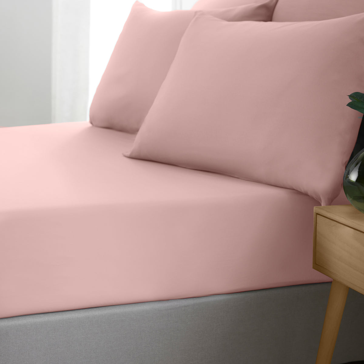 Catherine Lansfield So Soft Non-Iron 100% Polyester Blush Sheets
