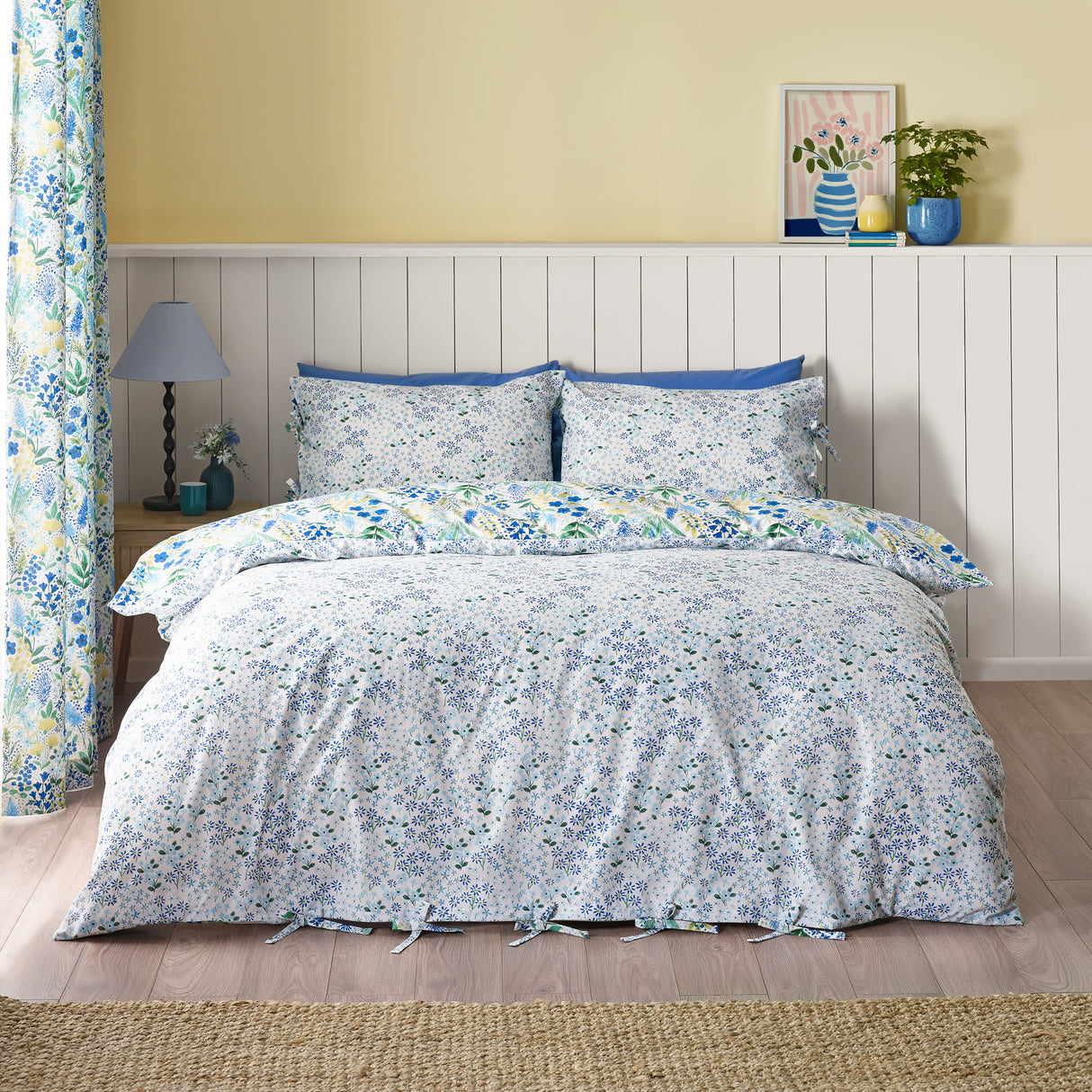 Catherine Lansfield Tilly Floral Duvet Set