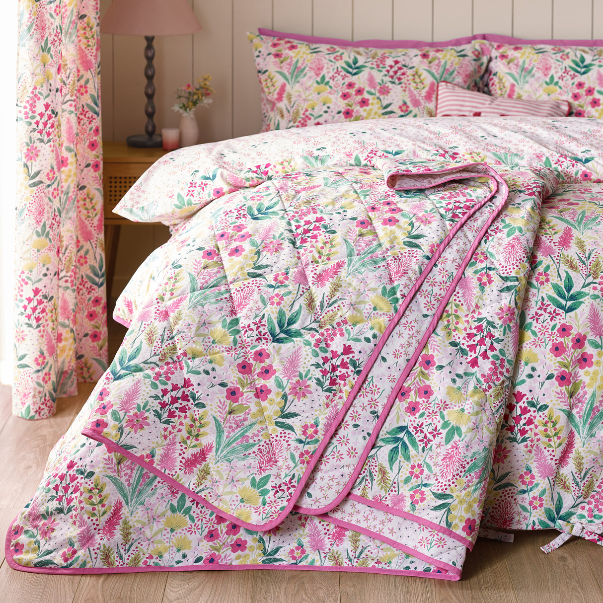 Catherine Lansfield Tilly Floral Duvet Set