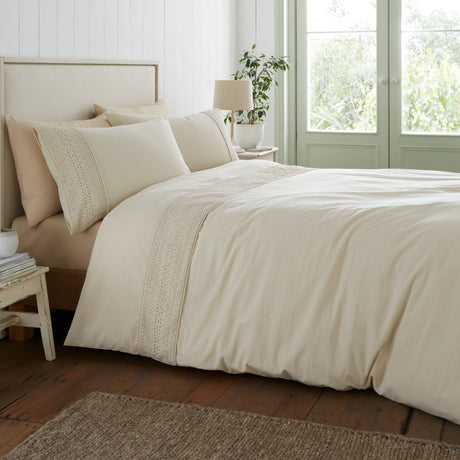 Catherine Lansfield Broderie Anglaise Duvet Set
