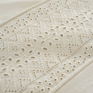 Catherine Lansfield Broderie Anglaise Duvet Set