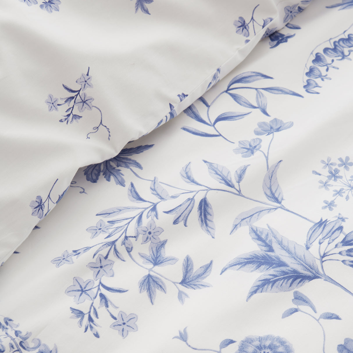 Bianca Thea Floral Blue Duvet Set