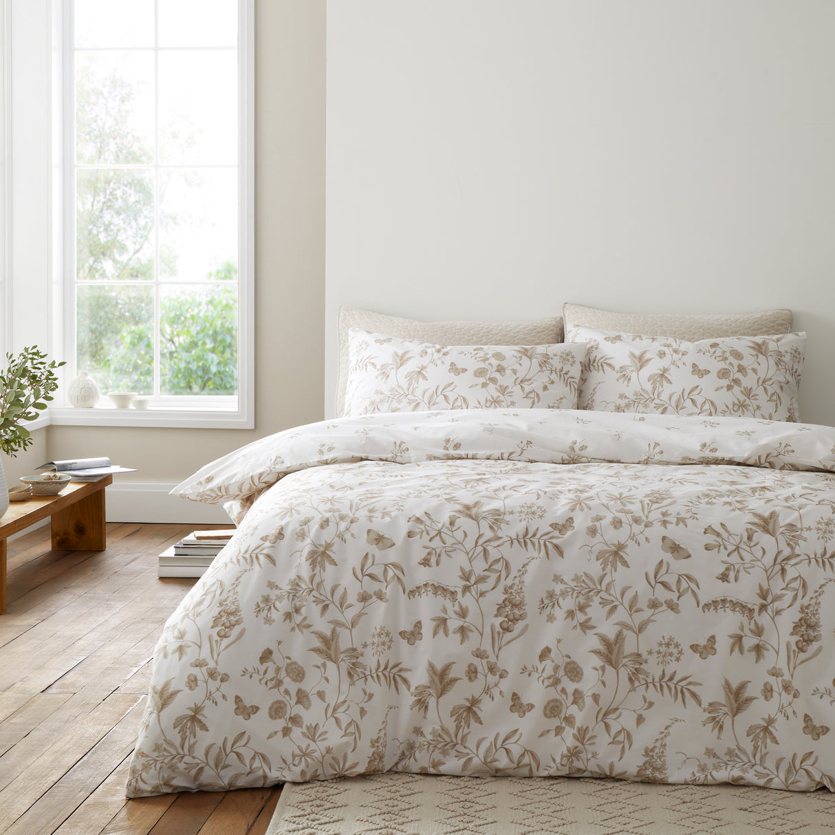 Bianca Fine Linens Thea Floral Natural Duvet Set