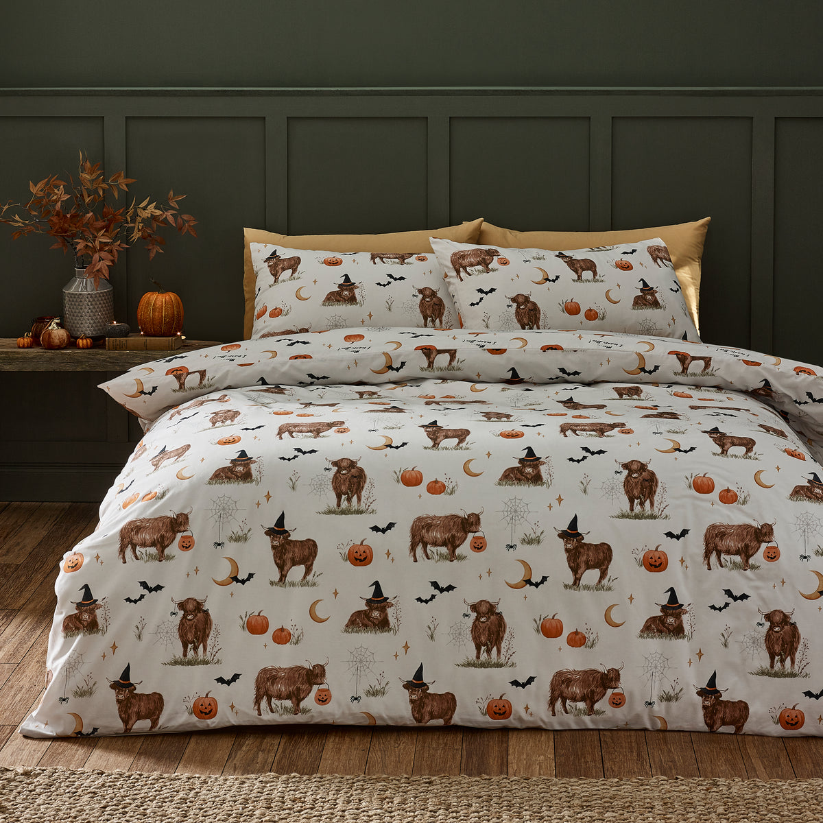 Catherine Lansfield Halloween Highland Cow Natural Duvet Set