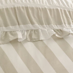 Catherine Lansfield Seersucker Frill Stripe