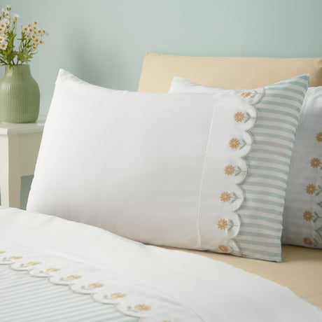 Catherine Lansfield Embroidered Daisy Sage Duvet Set